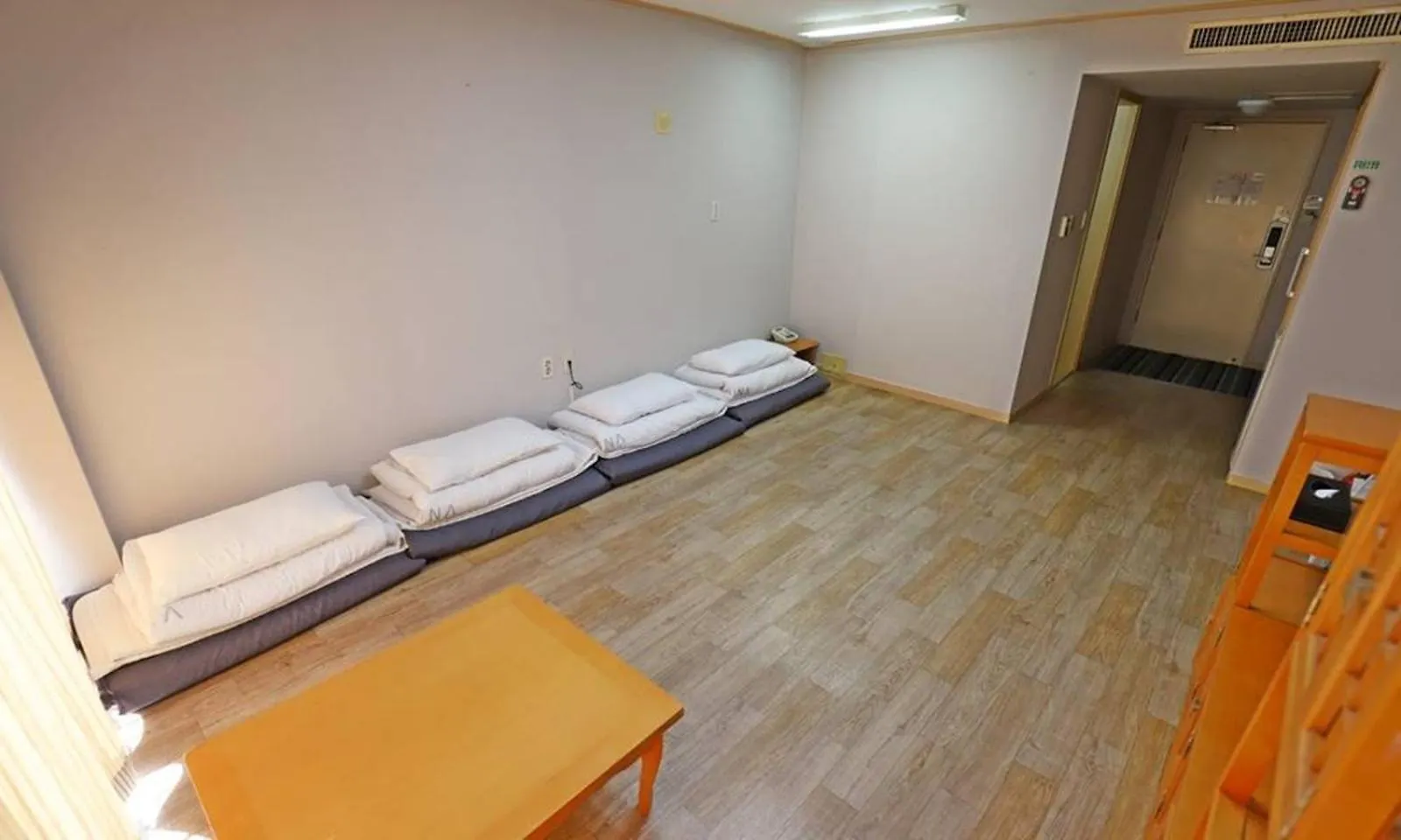 Busan Metropolitan City Corporation'S Arpina Hotel